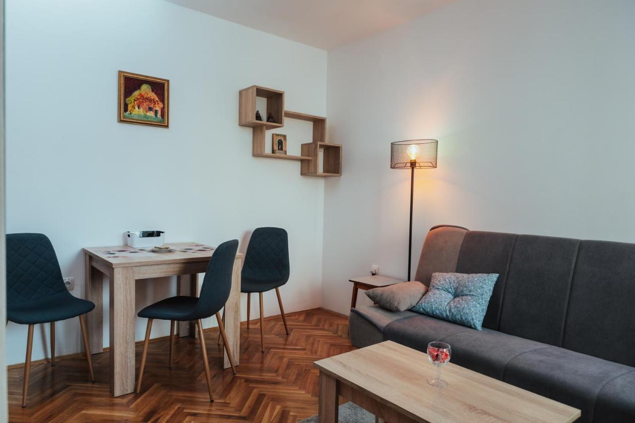 Perfect Apartment *